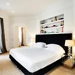The Shire Hotel 3*