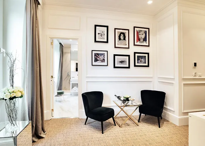 Szálloda The Shire 3*